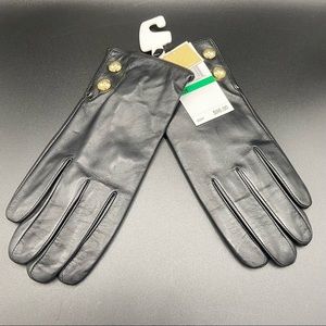 NWT Michael Kors Leather Dome Button Tech Gloves